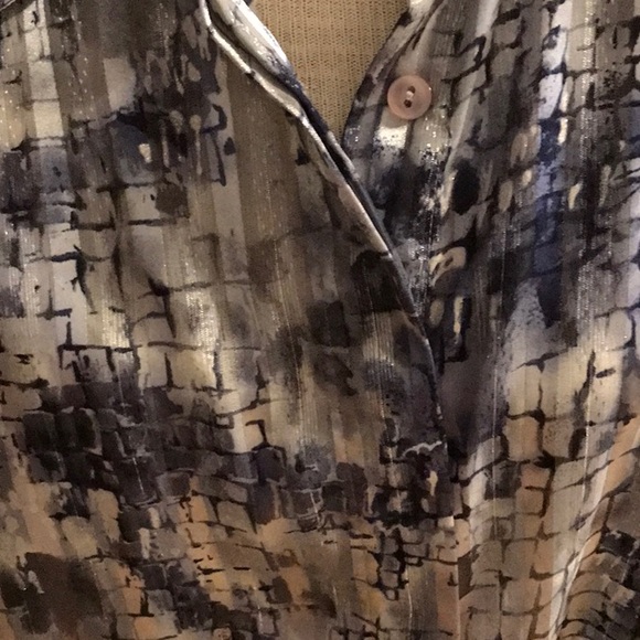 Alfred Dunner shimmering squares dressy blouse - Picture 4 of 6